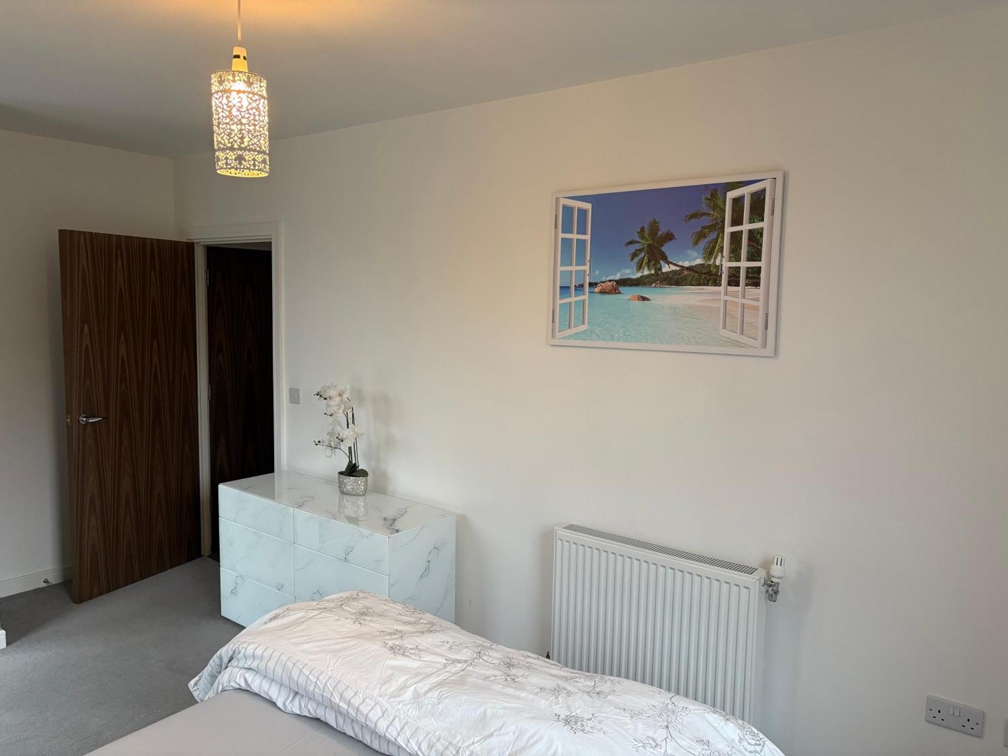 Spacious Apartment In The Heart Of Chelmsford Exterior photo